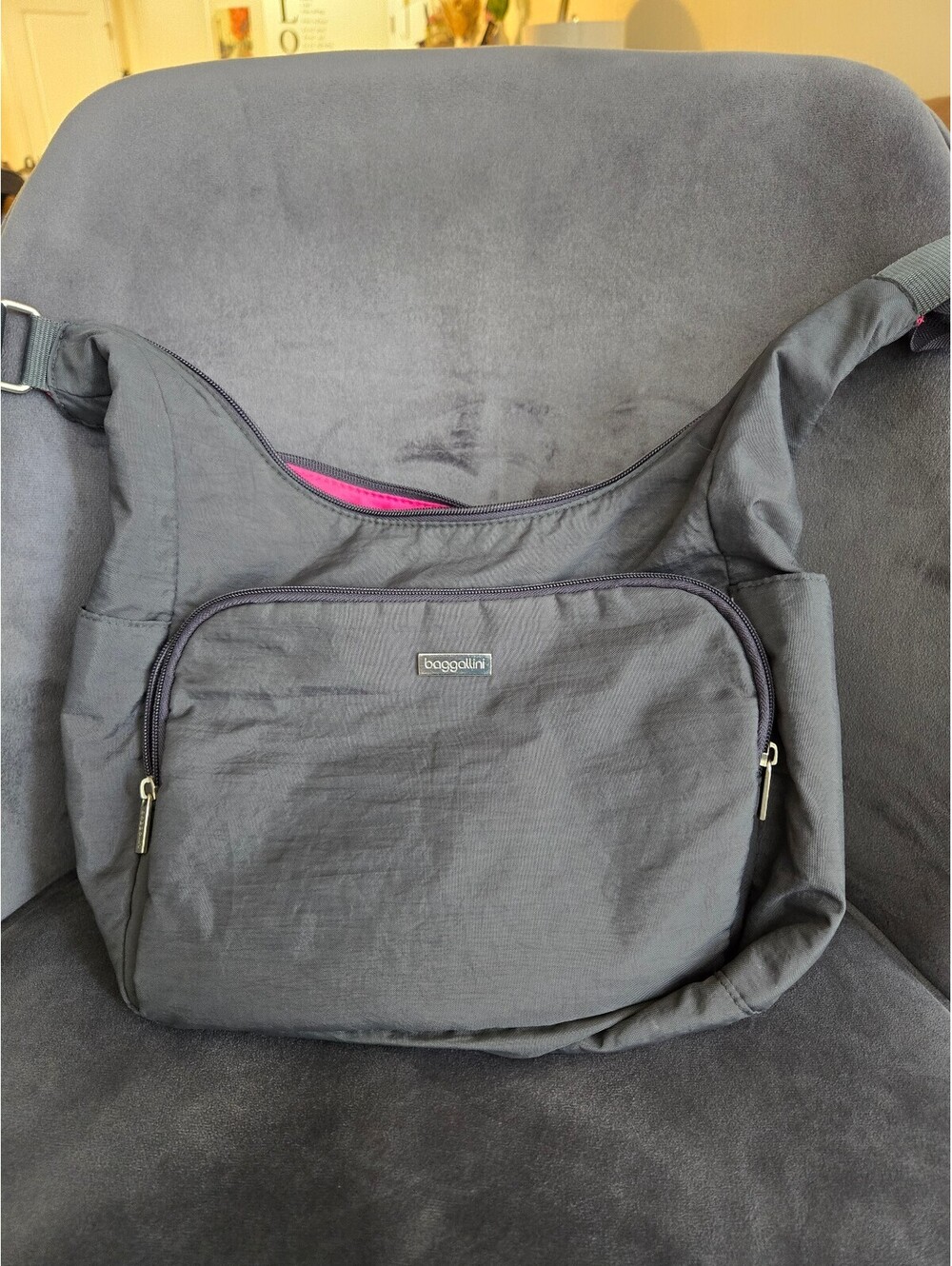 Baggallini Everywhere Bagg Charcoal Gray Nylon Crossbody Hobo Travel Purse